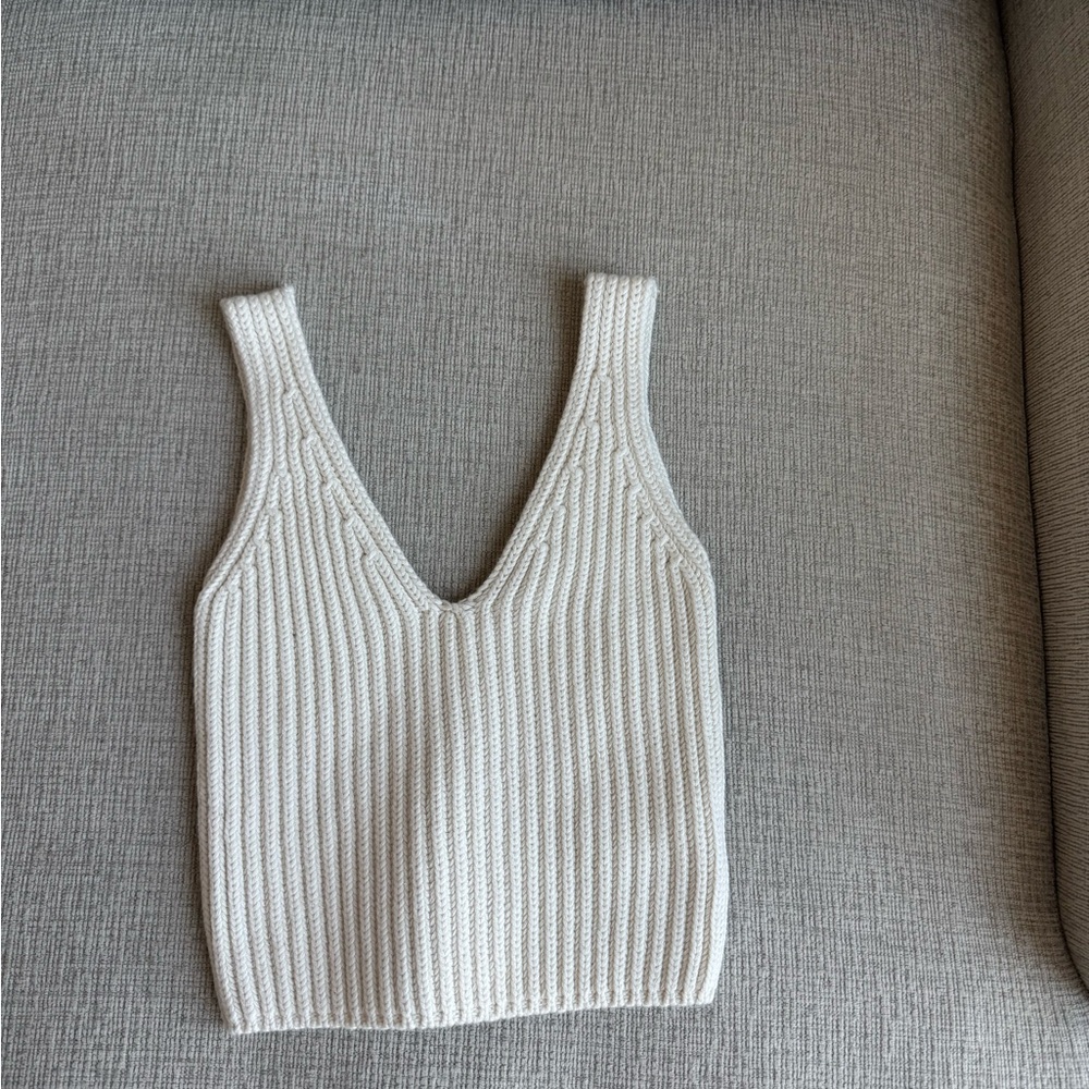 The Drop Women's Sylvie Double V-Neck Textured Rib Cropped Sweater Tank - Picture 1 of 3